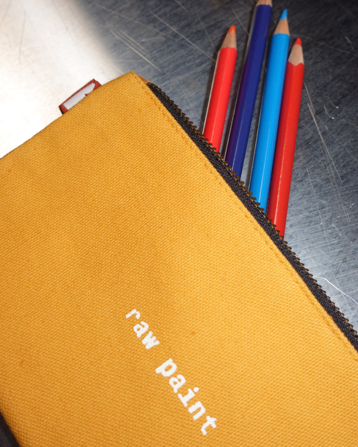 everything pouch – raw paint