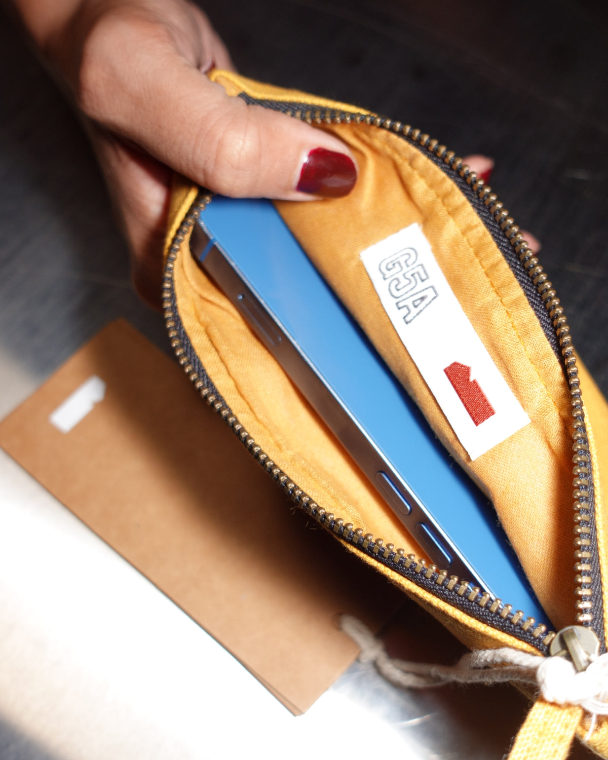 everything pouch – raw paint